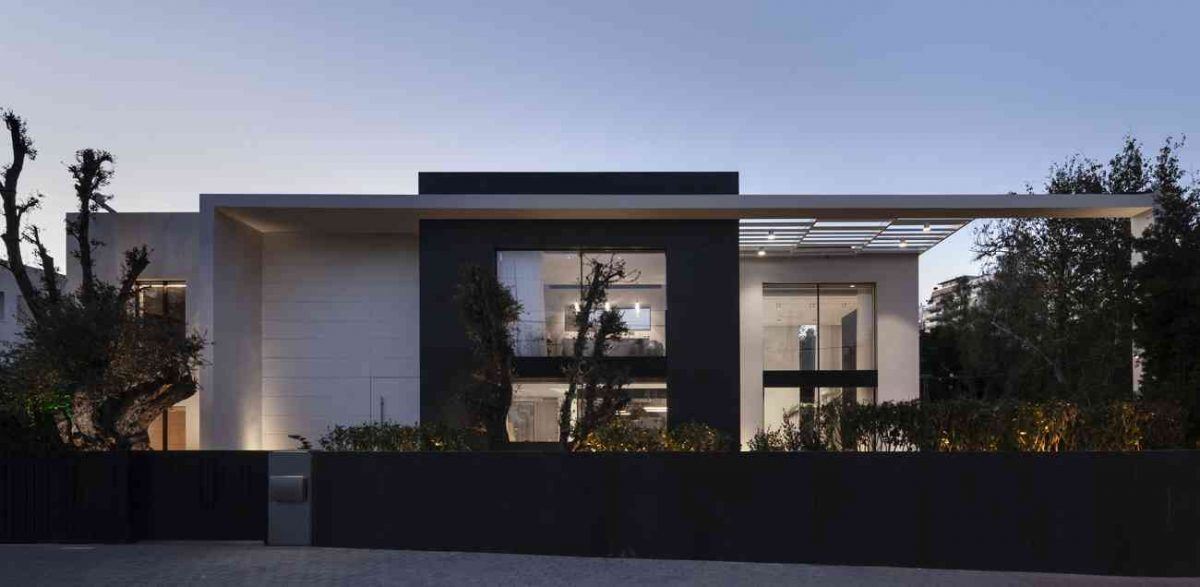 Simoene Architects Ltd – Central Israel תאורה אדריכלית על מבנה הבית בעיצובו של קמחי דורי